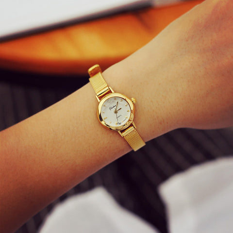 Small Women's Quartz Analog Wrist Watch
